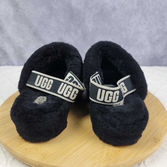 UGG Fluff Yeah Black Sandal Slippers Strap Black Size 8 Women's - Picture 4 of 11